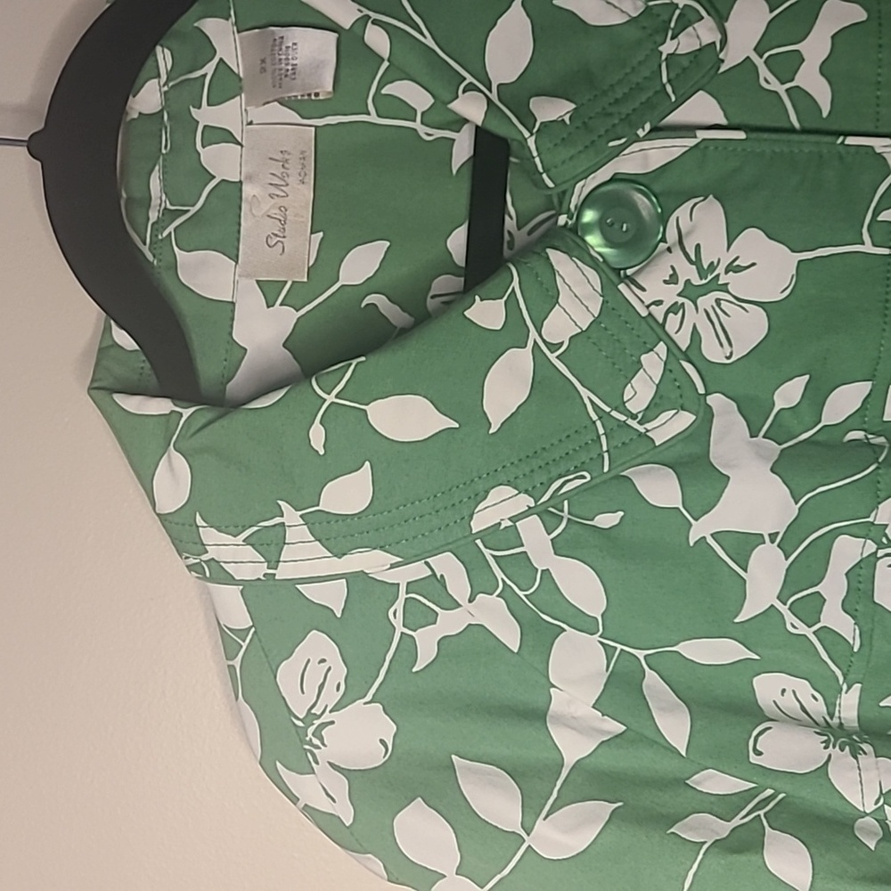 Studio Works Green with White Floral Design Jacket - 2X